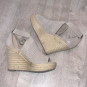 Marc Fisher Tan Wedges